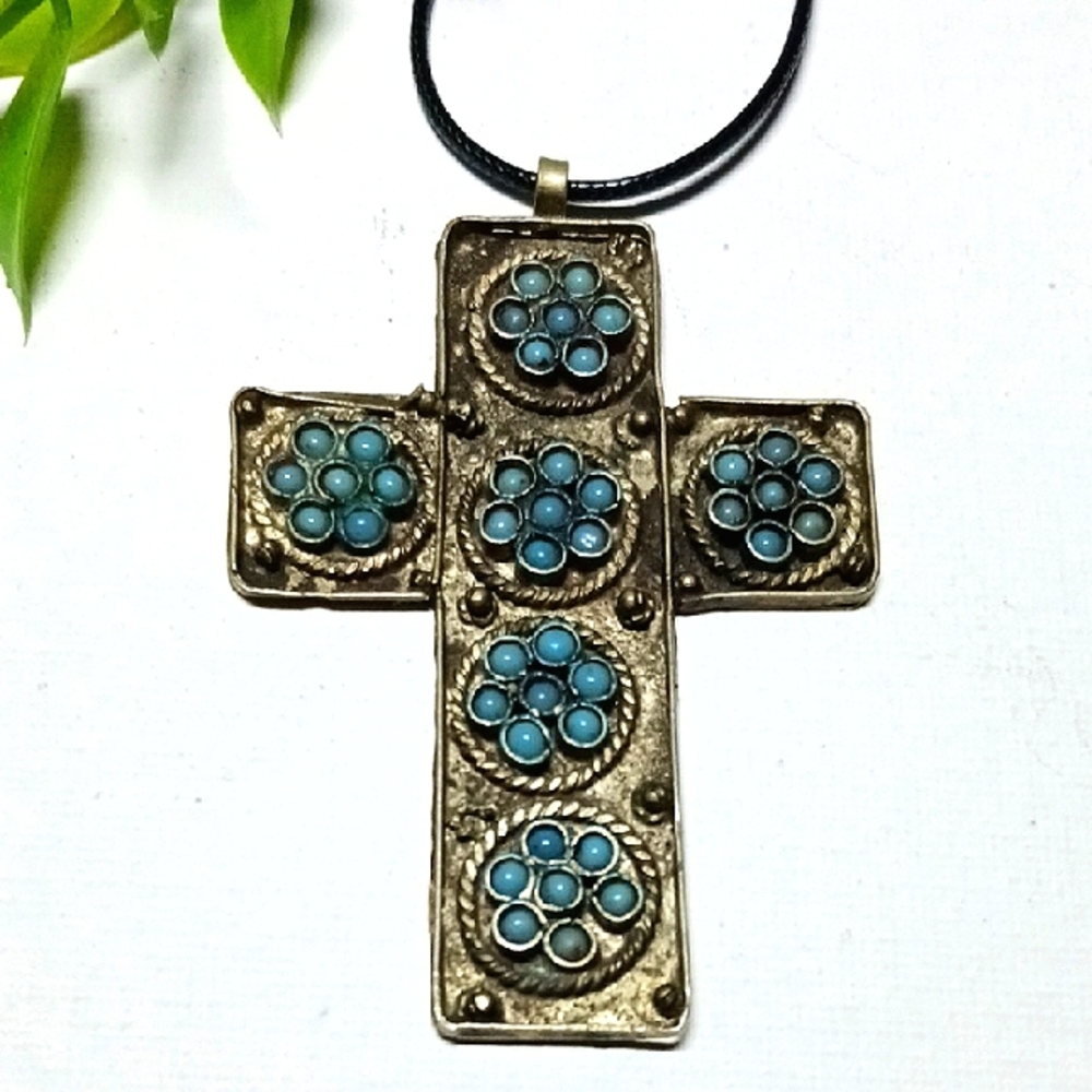 Rare Find ✨️Sarna India Vintage Ornate Cross Necklace with Turquoise Inlays